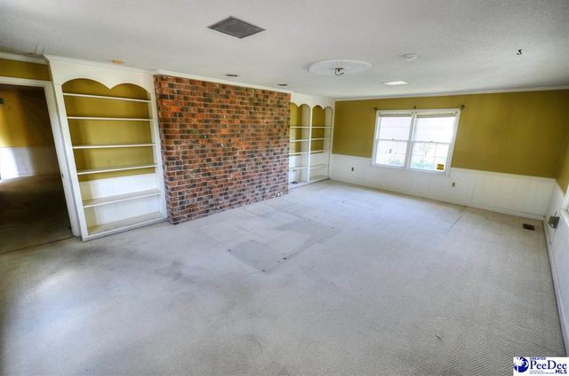 2212 Poor Farm Road, Effingham, SC 29541