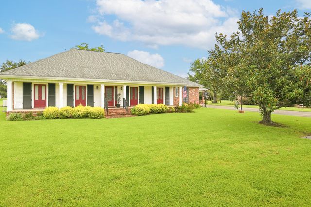 616 Parkside Dr, Thibodaux, LA 70301