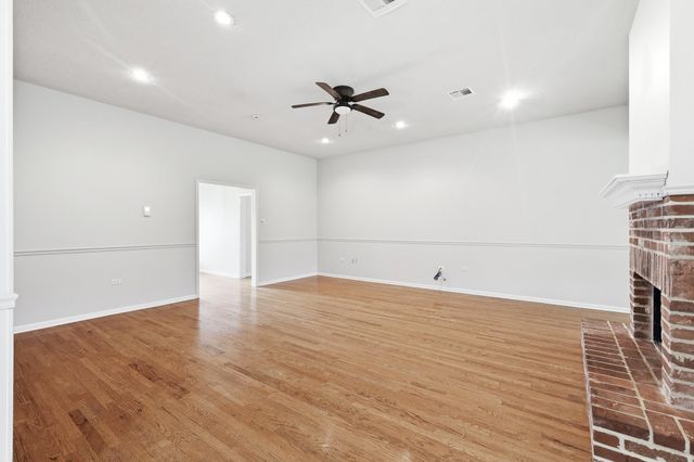 616 Parkside Dr, Thibodaux, LA 70301