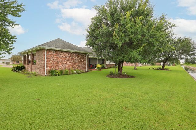 616 Parkside Dr, Thibodaux, LA 70301