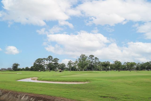 616 Parkside Dr, Thibodaux, LA 70301