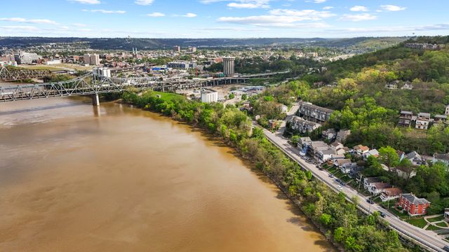 935 Highway Avenue, Covington, KY 41011