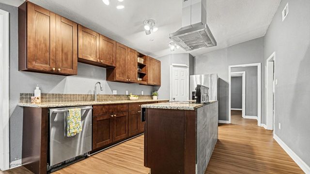 5318 Hemlock Drive, Baytown, TX 77521