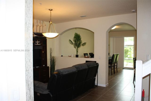 12434 Emerald Creek Manor, Plantation, FL 33325