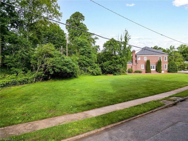 211 Country Club Drive, Greensboro, NC 27408
