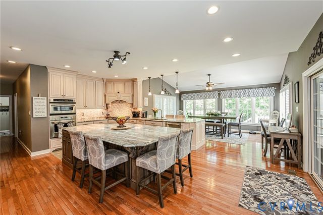 7557 Patriots Landing Pl, Quinton, VA 23141