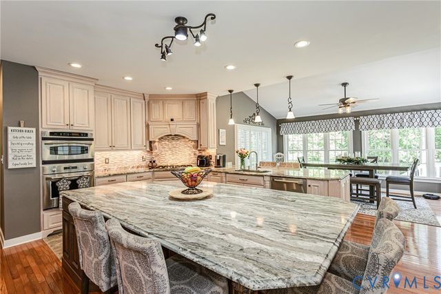 7557 Patriots Landing Pl, Quinton, VA 23141