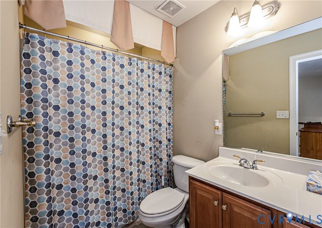 7557 Patriots Landing Pl, Quinton, VA 23141