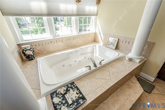 7557 Patriots Landing Pl, Quinton, VA 23141