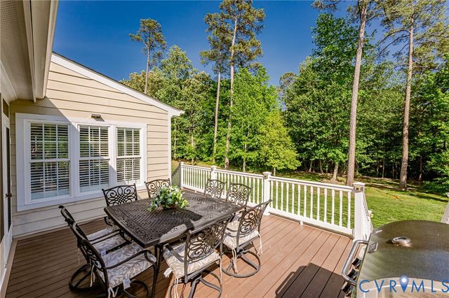 7557 Patriots Landing Pl, Quinton, VA 23141