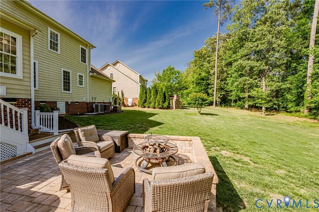 7557 Patriots Landing Pl, Quinton, VA 23141