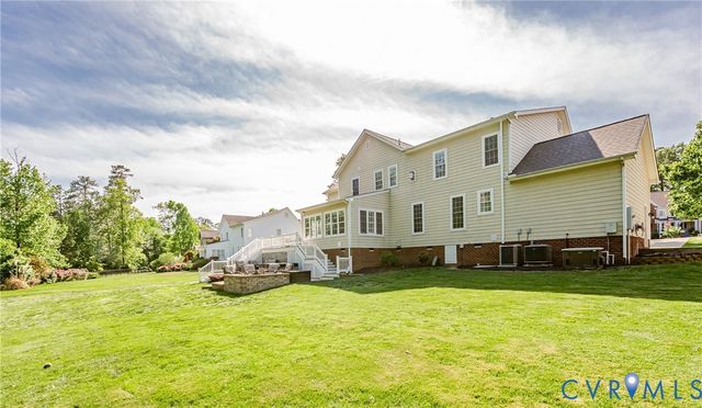 7557 Patriots Landing Pl, Quinton, VA 23141