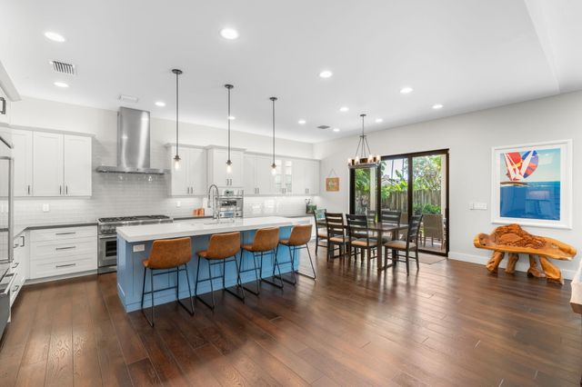 1716 Middle River Drive, Fort Lauderdale, FL 33305
