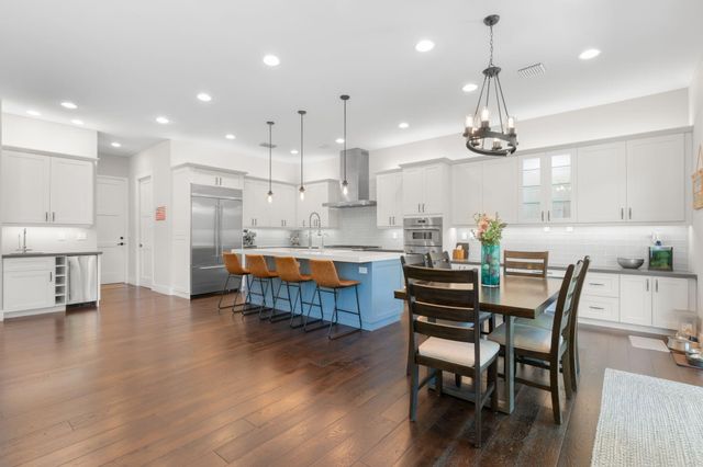 1716 Middle River Drive, Fort Lauderdale, FL 33305