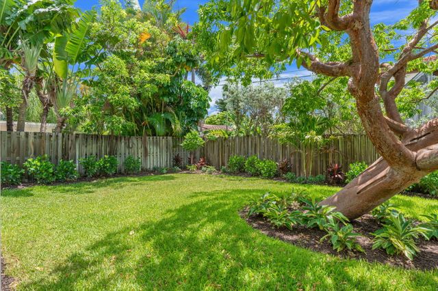 1716 Middle River Drive, Fort Lauderdale, FL 33305
