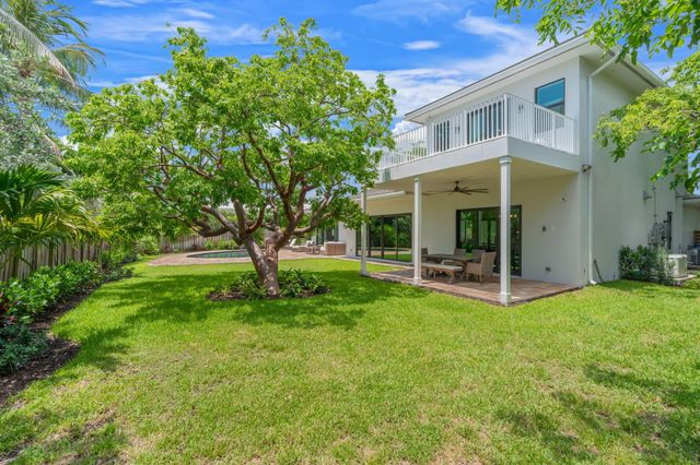 1716 Middle River Drive, Fort Lauderdale, FL 33305