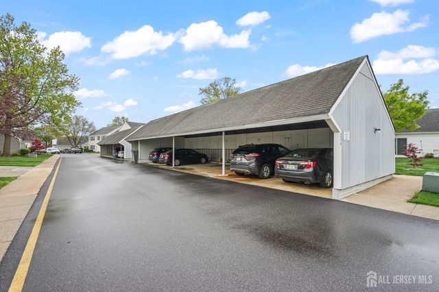 481 Newport Way N, Monroe, NJ 08831