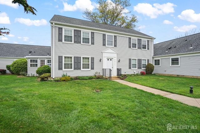 481 Newport Way N, Monroe, NJ 08831