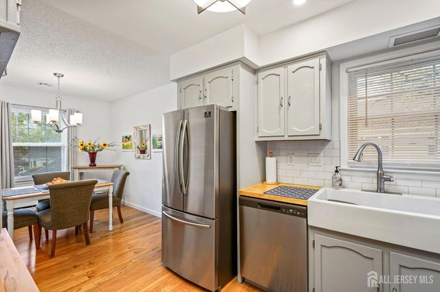 481 Newport Way N, Monroe, NJ 08831