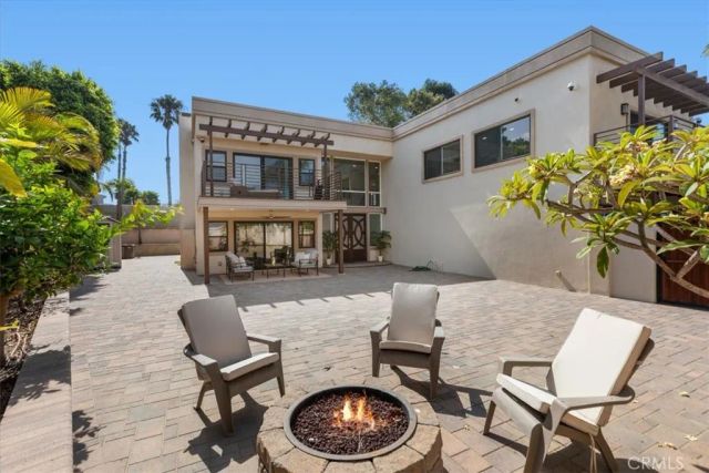 17130 Courtney, Huntington Beach, CA 92649