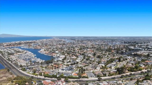 17130 Courtney, Huntington Beach, CA 92649