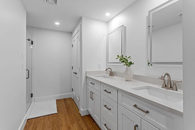 11 Madeline Rd, Falmouth, MA 02536