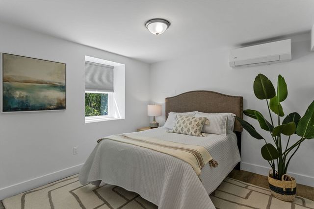 11 Madeline Rd, Falmouth, MA 02536