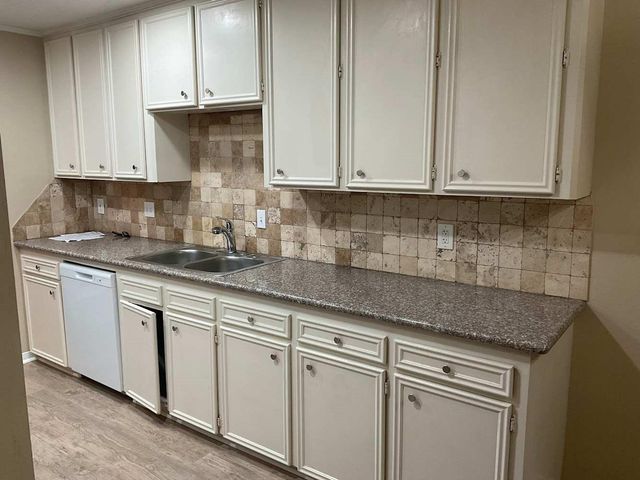 2227 Briarwest Boulevard, Houston, TX 77077