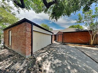 2227 Briarwest Boulevard, Houston, TX 77077