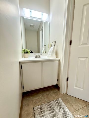 169 Greenwoods Lane 169, East Windsor, CT 06088