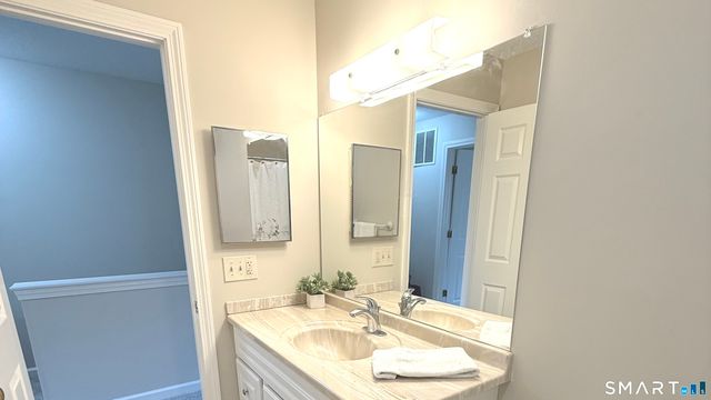 169 Greenwoods Lane 169, East Windsor, CT 06088