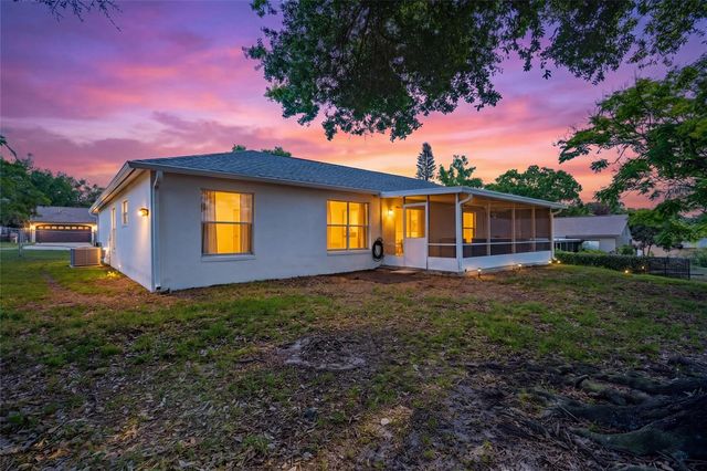 15816 OAKLAND COURT, Clermont, FL 34711