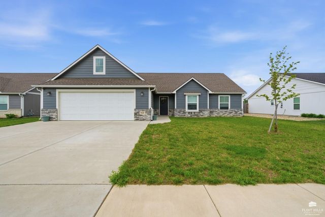 9685 Heather Lane, Manhattan, KS 66502