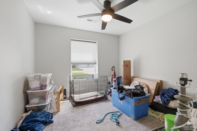 9685 Heather Lane, Manhattan, KS 66502