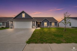 9685 Heather Lane, Manhattan, KS 66502