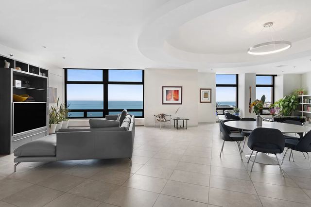 680 N Lake Shore Drive 1105, Chicago, IL 60611