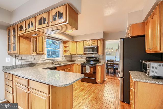10048 CENTURY DR, Ellicott City, MD 21042