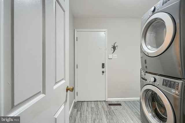 10048 CENTURY DR, Ellicott City, MD 21042