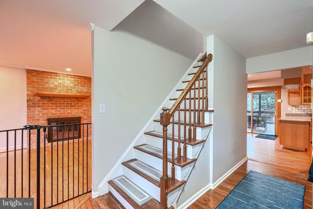 10048 CENTURY DR, Ellicott City, MD 21042
