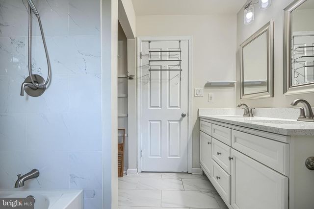 10048 CENTURY DR, Ellicott City, MD 21042