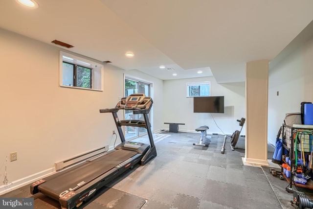 10048 CENTURY DR, Ellicott City, MD 21042