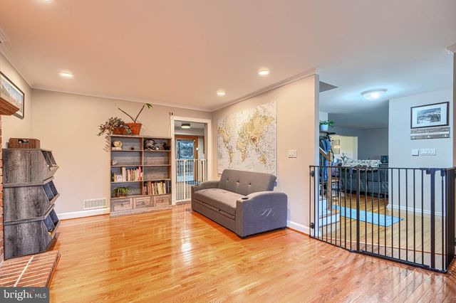 10048 CENTURY DR, Ellicott City, MD 21042
