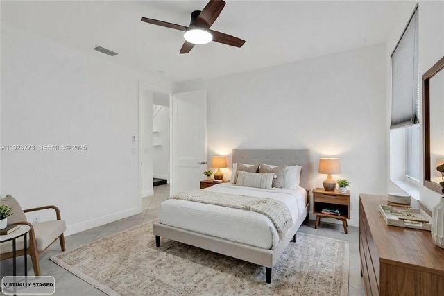 740 Cypress Pointe Dr E, Pembroke Pines, FL 33027