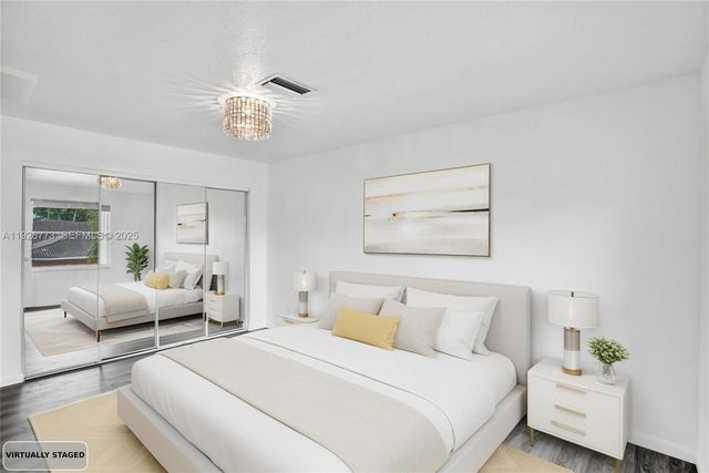 740 Cypress Pointe Dr E, Pembroke Pines, FL 33027