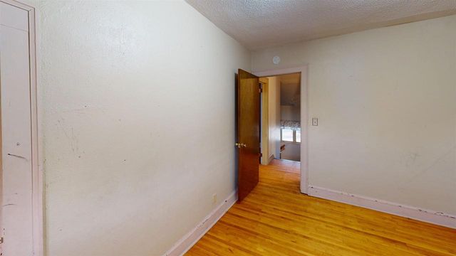 202 E 2nd St, Superior, WI 54880