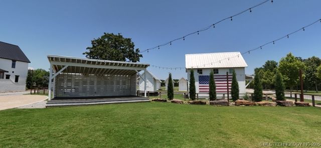 25 Firefly Lane, Carlton Landing, OK 74432