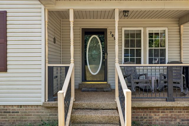 7008 Meadow Dr, Centerville, TN 37033