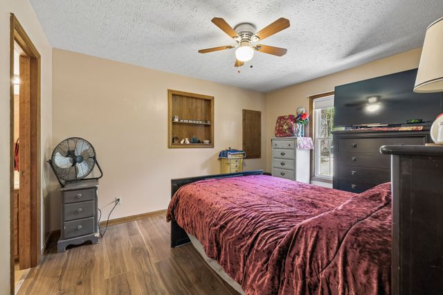 7008 Meadow Dr, Centerville, TN 37033