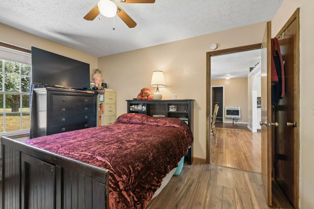 7008 Meadow Dr, Centerville, TN 37033