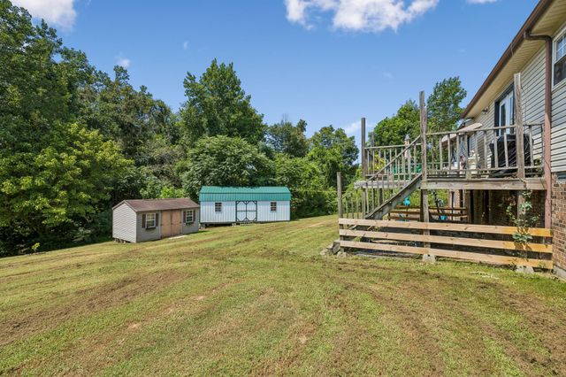 7008 Meadow Dr, Centerville, TN 37033